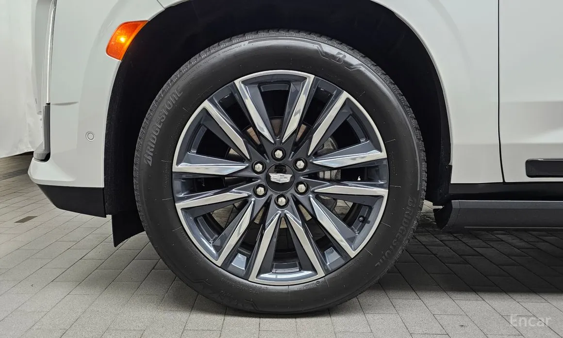 Фото 5 - Cadillac Escalade