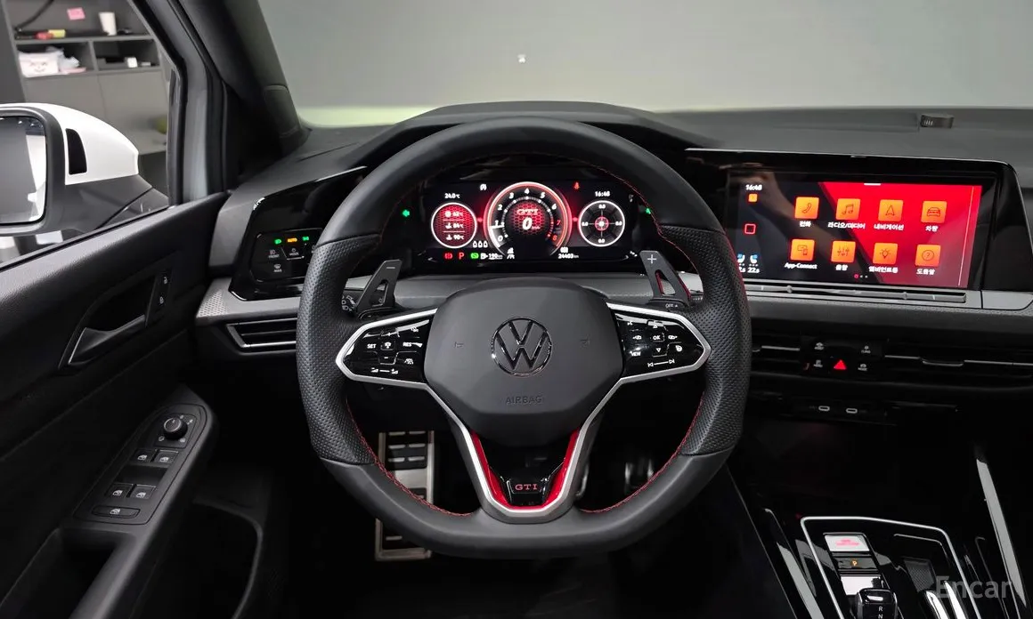 Фото 13 - Volkswagen Golf