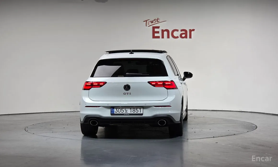 Фото 4 - Volkswagen Golf