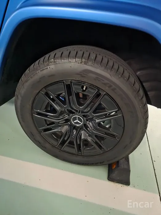 Фото 10 - Mercedes-Benz G-Class