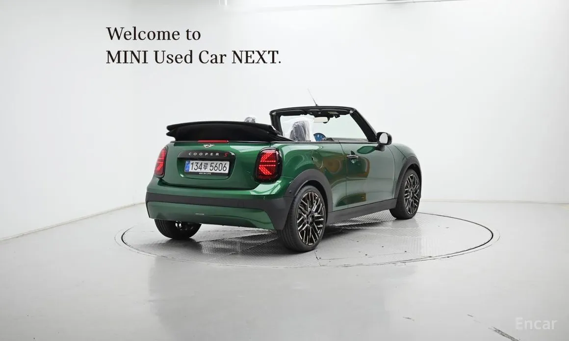 Фото 2 - Mini Cooper Convertible