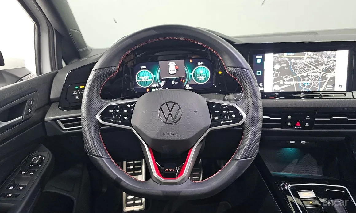 Фото 17 - Volkswagen Golf