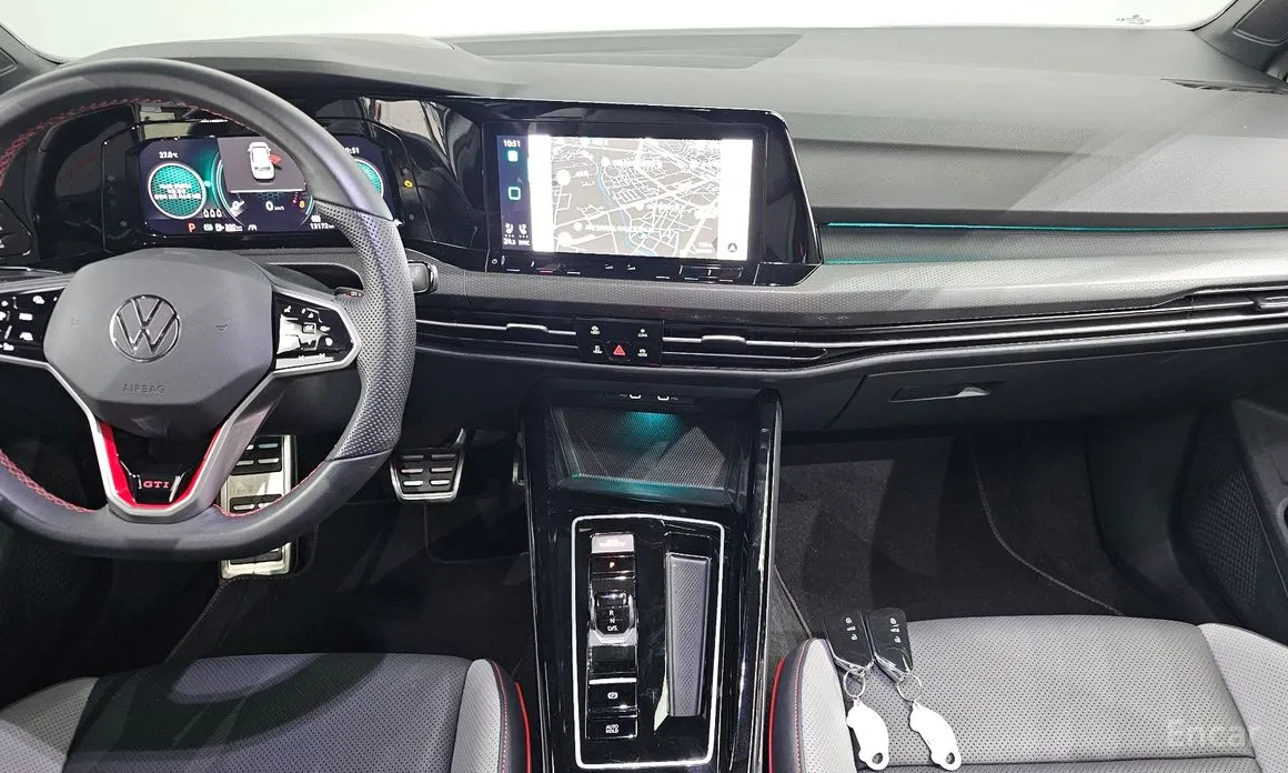 Фото 18 - Volkswagen Golf