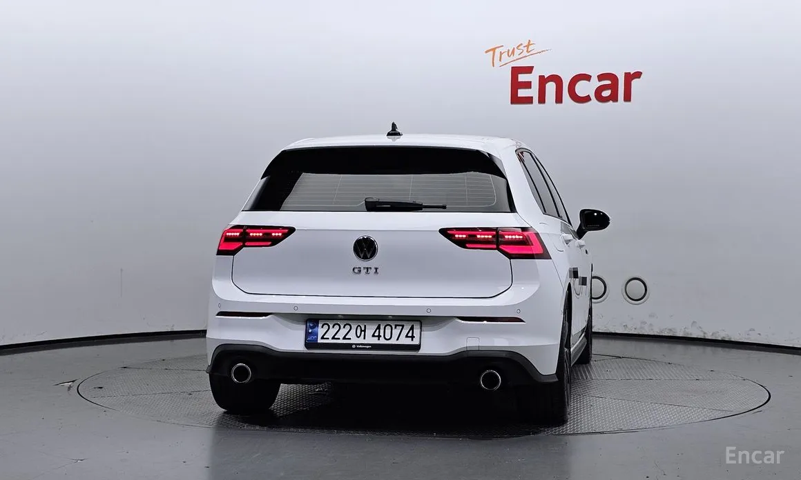 Фото 4 - Volkswagen Golf