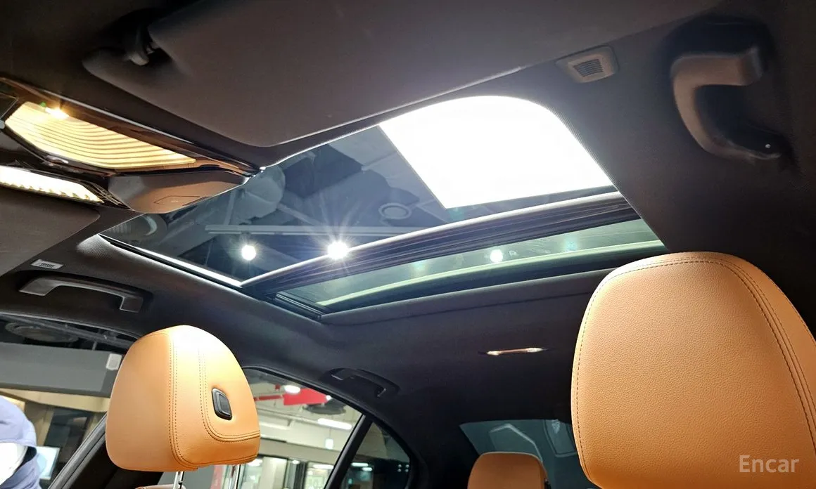 Фото 19 - BMW 3 Series