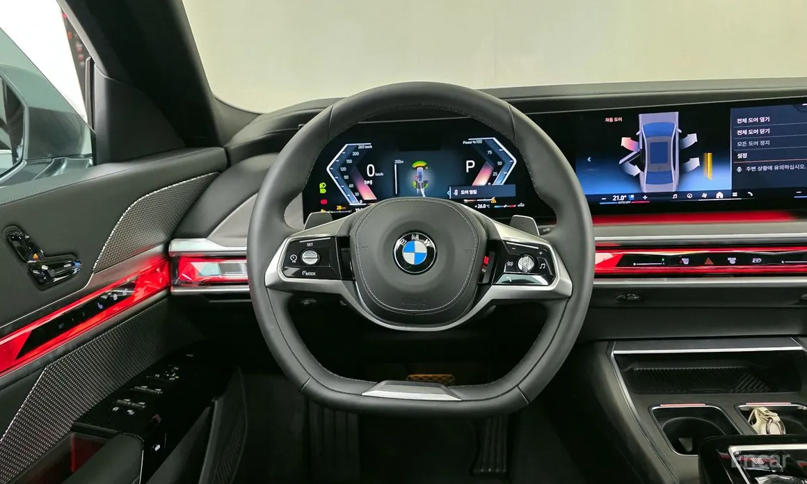 Фото 13 - BMW 7 Series