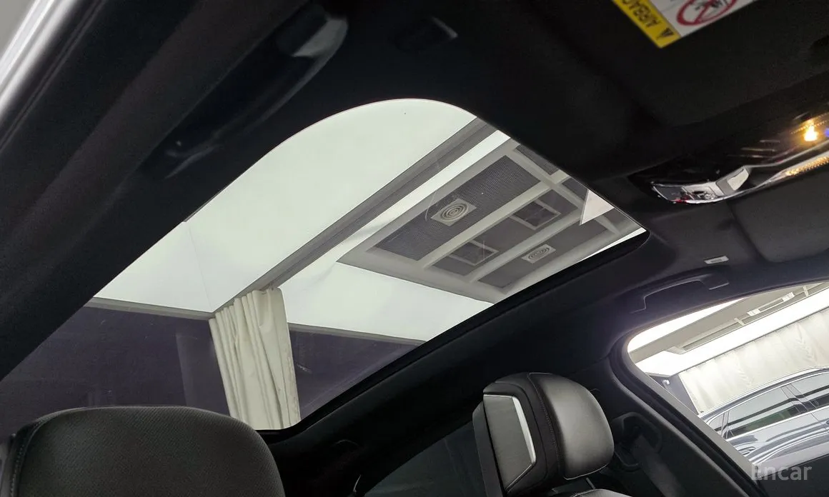 Фото 17 - BMW 7 Series