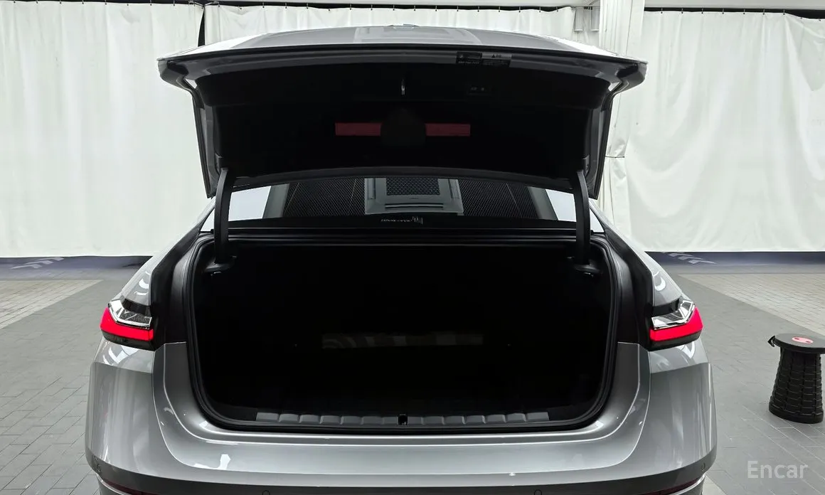 Фото 20 - BMW 7 Series