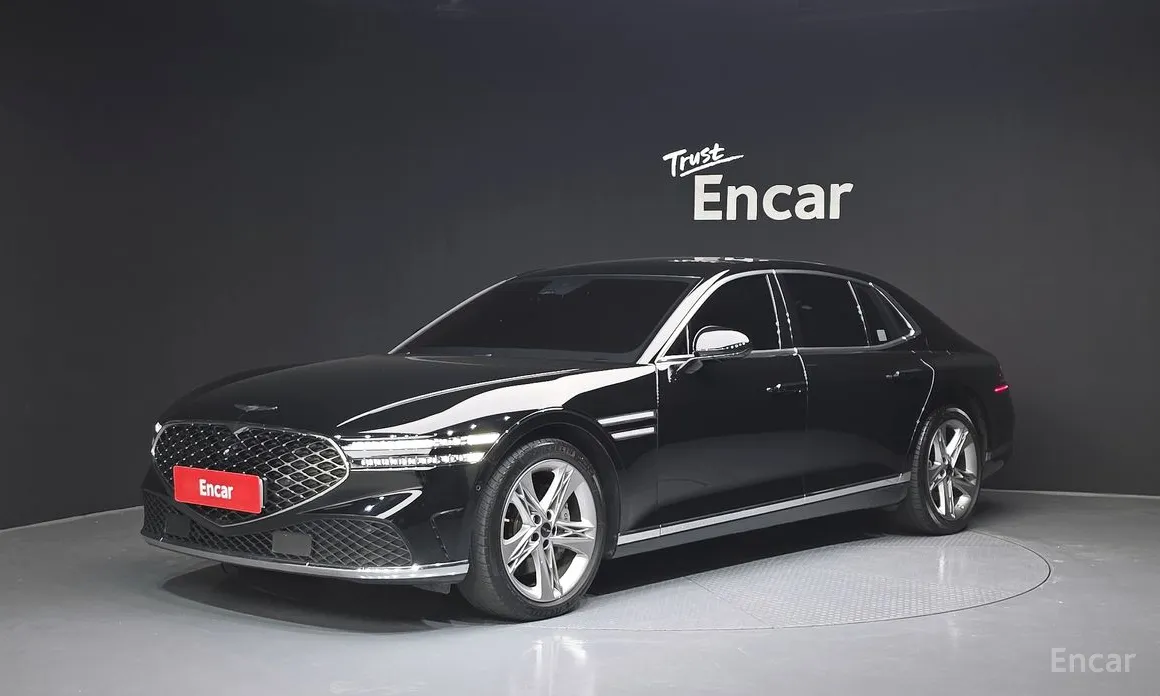 Фото 1 - Genesis G90