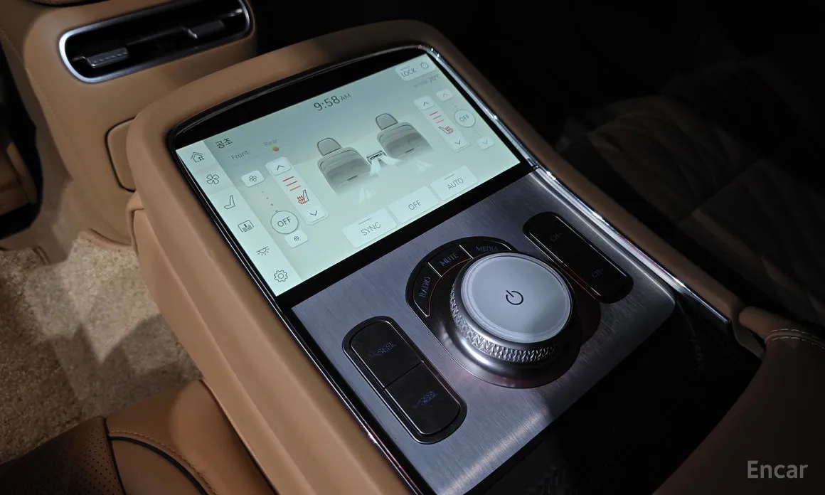 Фото 17 - Genesis G90