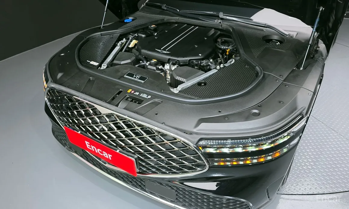 Фото 6 - Genesis G90