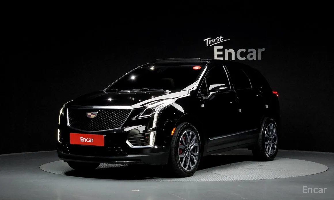 Фото 11 - Cadillac XT5