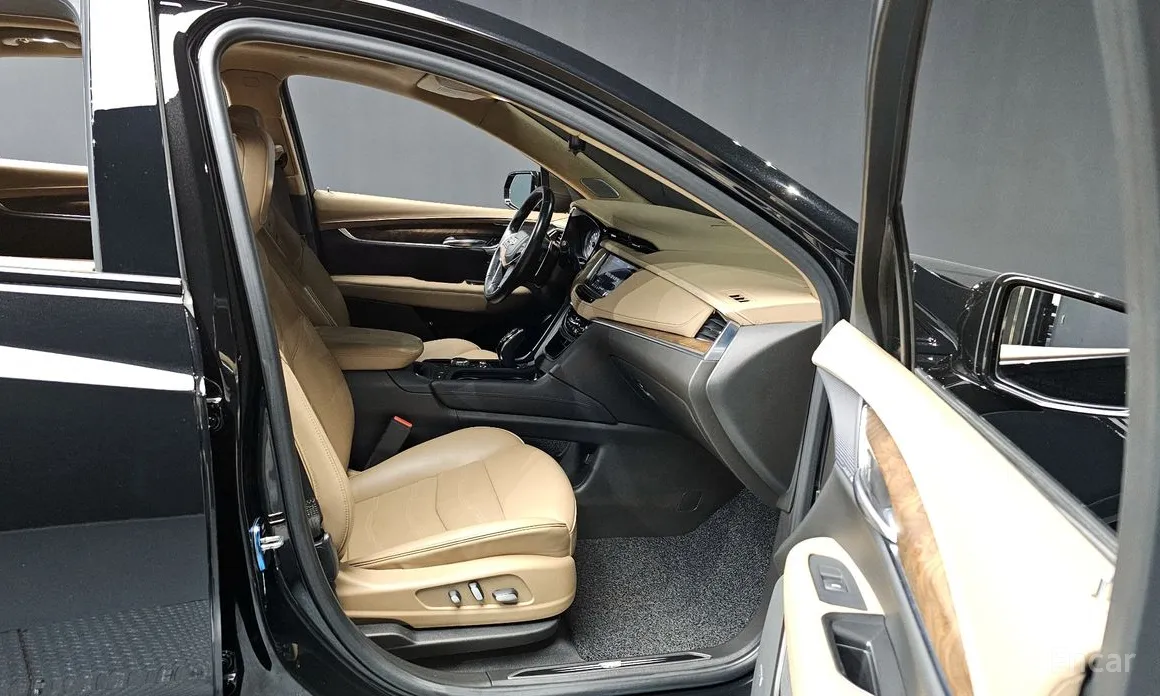 Фото 15 - Cadillac XT5