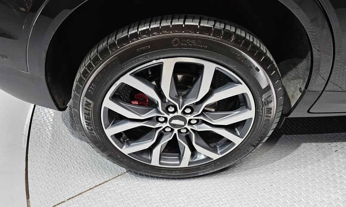 Фото 5 - Cadillac XT5