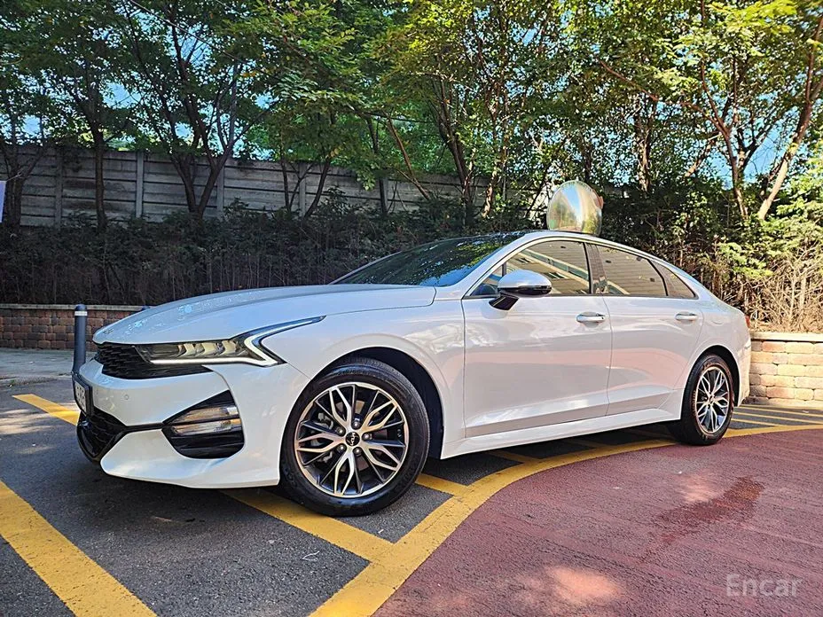 Фото 12 - Kia K5