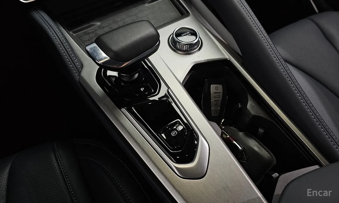 Фото 9 - Renault Grand Koleos