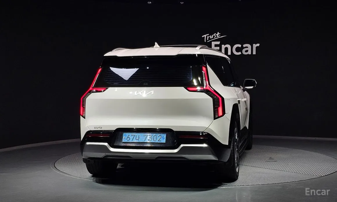 Фото 4 - Kia EV9