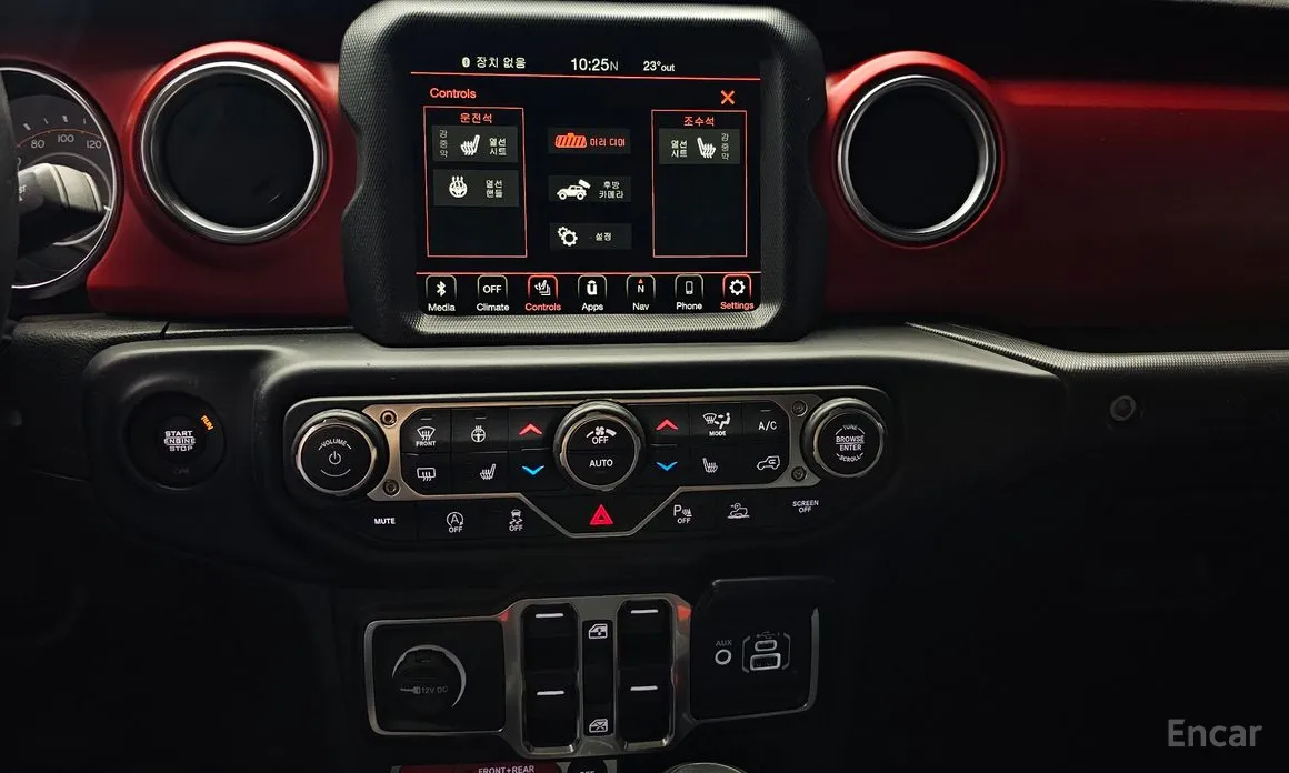 Фото 15 - Jeep Wrangler