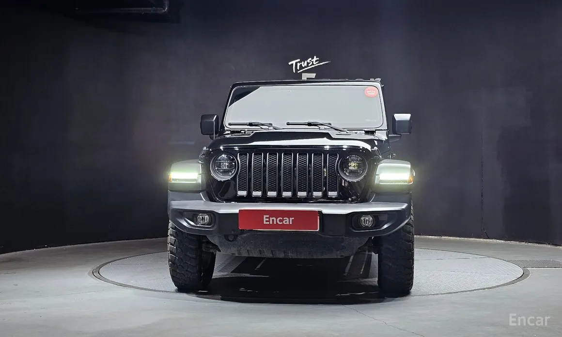 Фото 3 - Jeep Wrangler