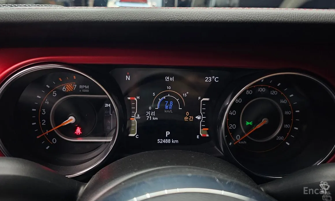 Фото 8 - Jeep Wrangler