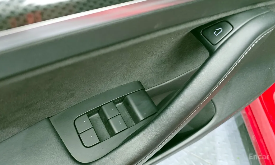 Фото 14 - Tesla Model 3