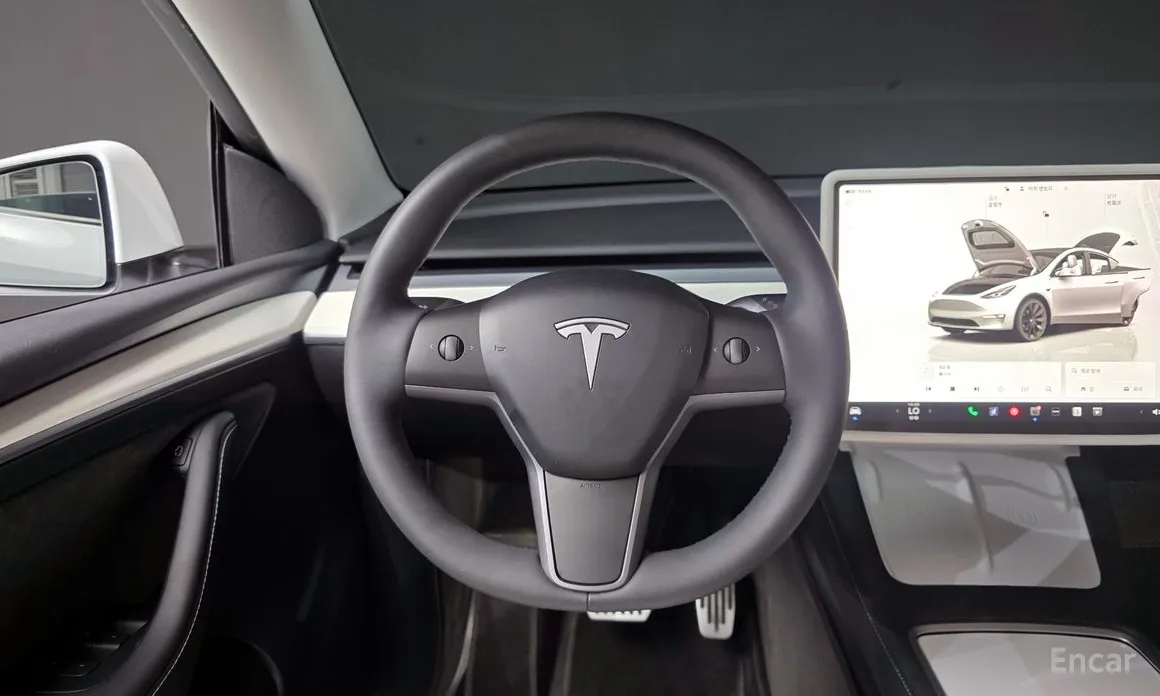 Фото 13 - Tesla Model Y