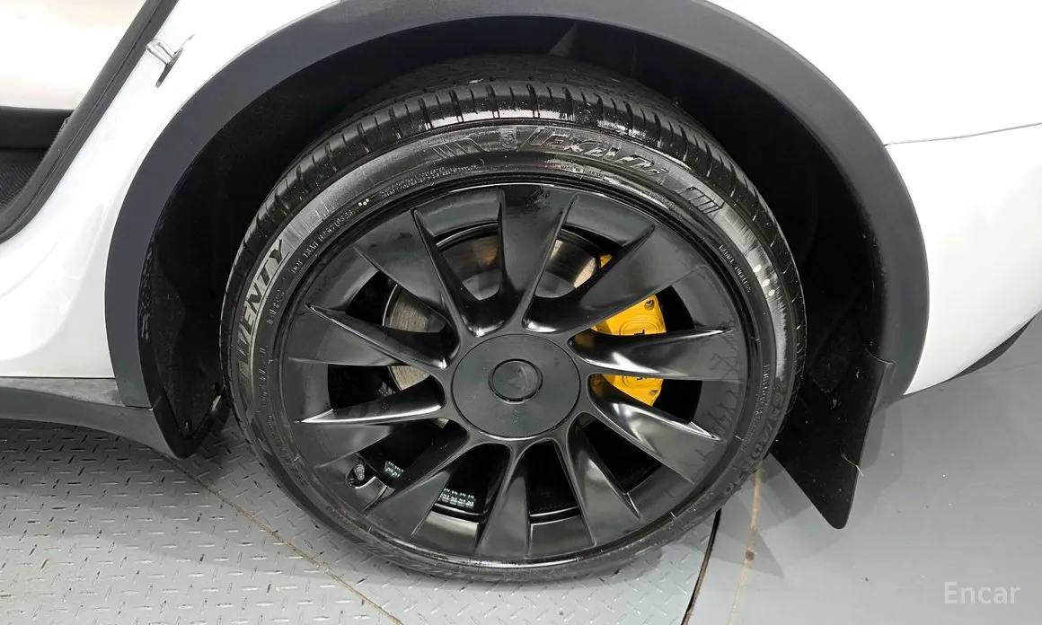 Фото 5 - Tesla Model Y