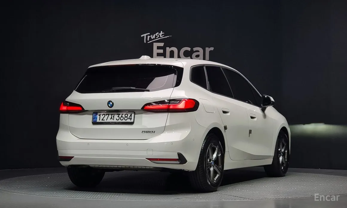 Фото 2 - BMW 2 Series