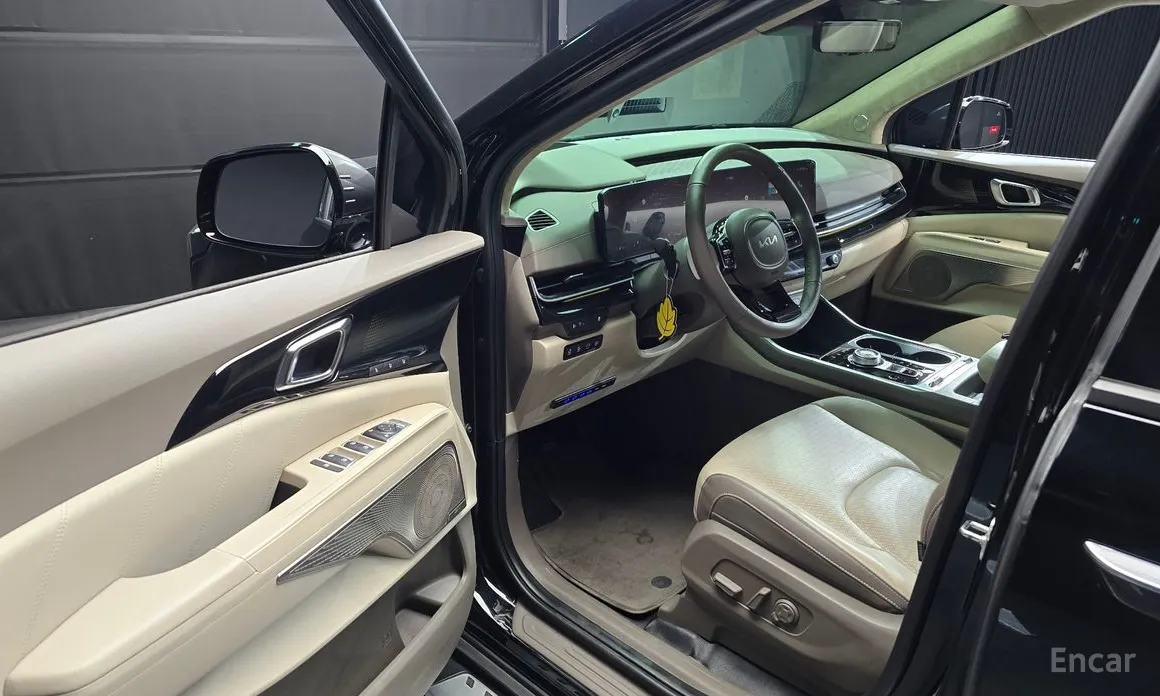 Фото 11 - Kia Carnival