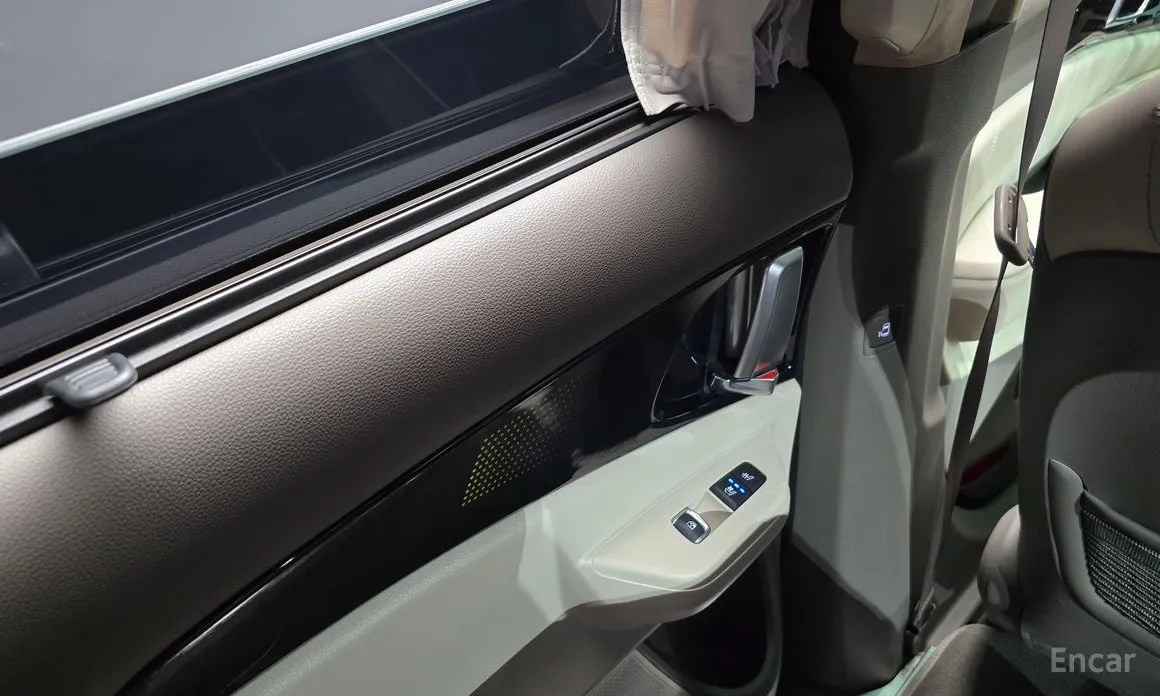 Фото 17 - Kia Carnival