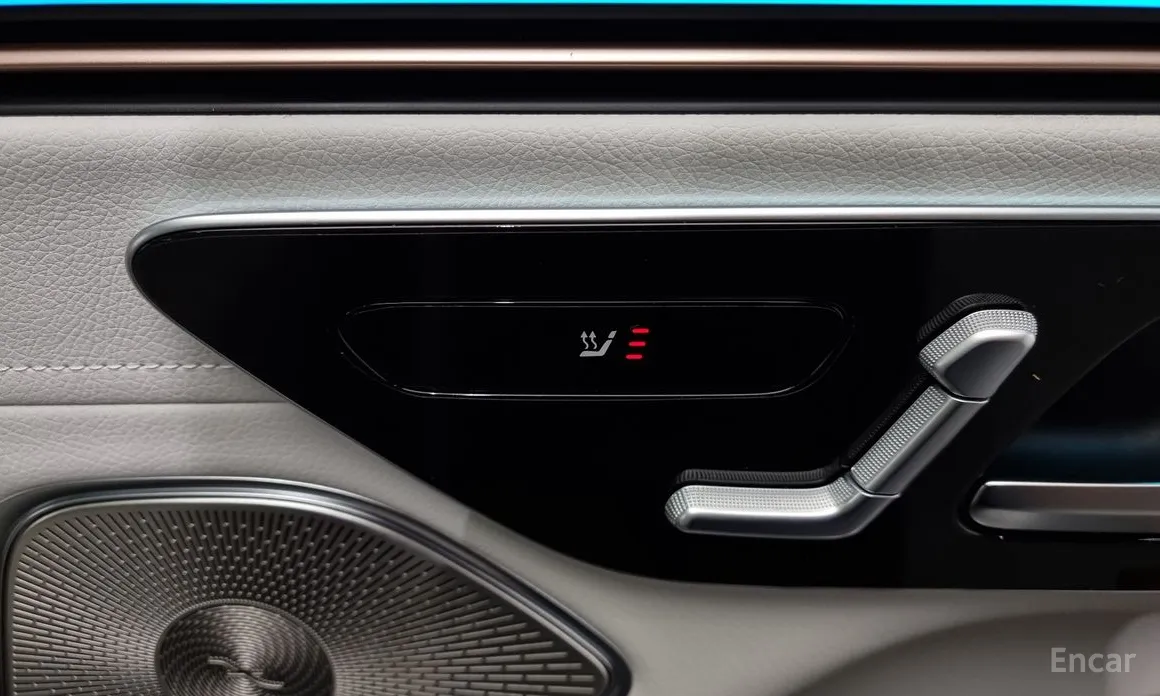 Фото 18 - Mercedes-Benz EQS