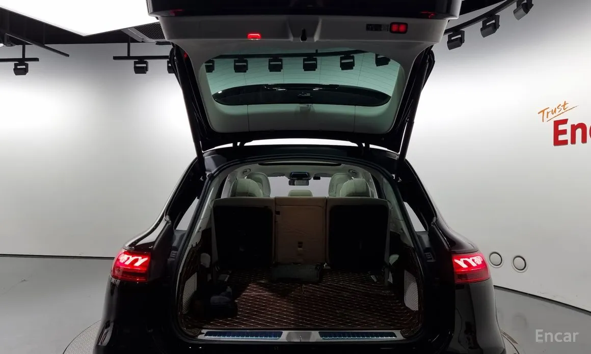 Фото 20 - Mercedes-Benz EQS