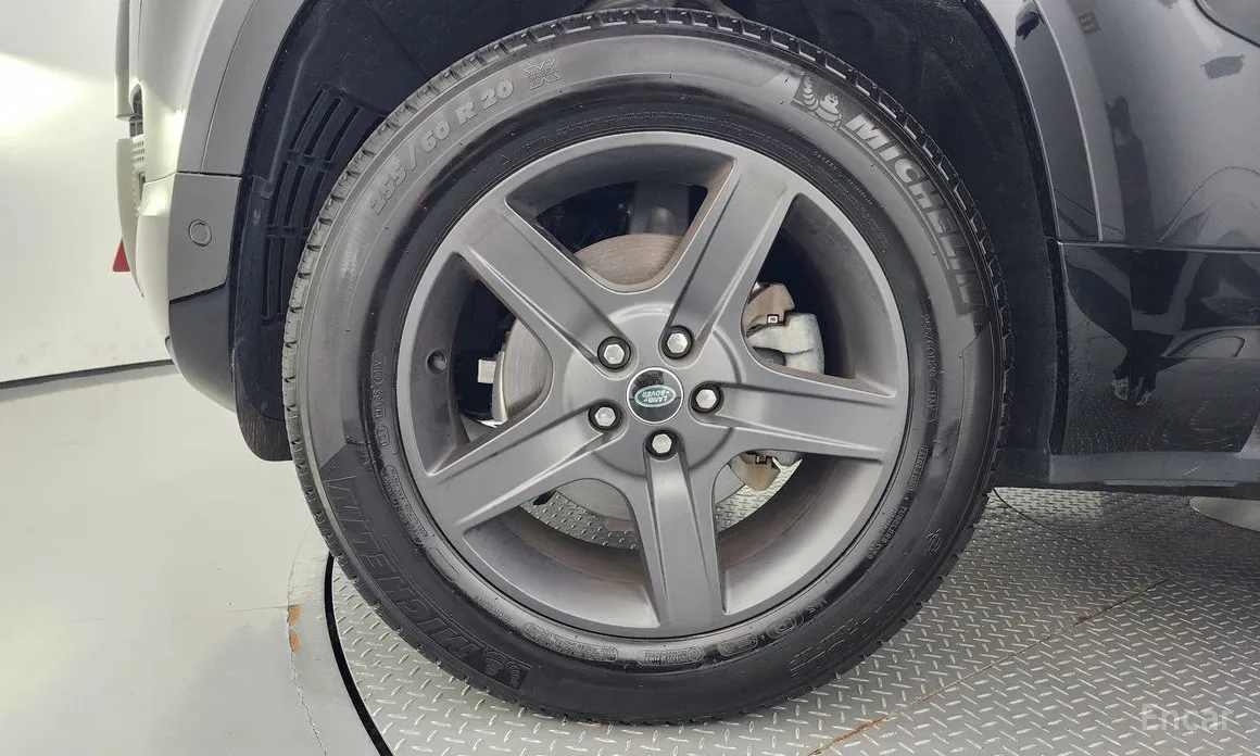 Фото 5 - Land Rover Defender