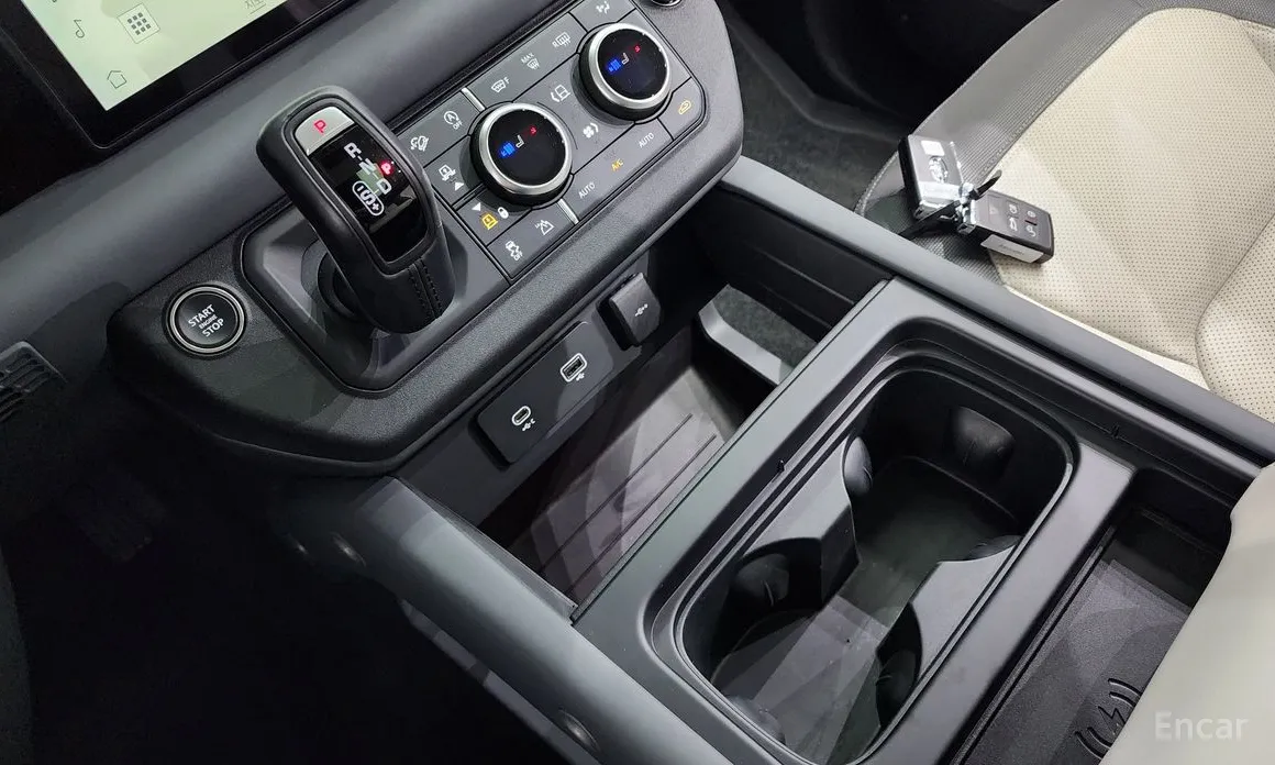 Фото 9 - Land Rover Defender