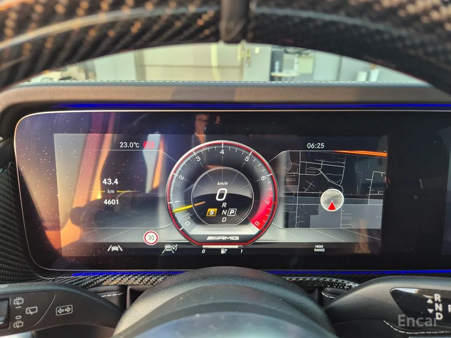 Фото 10 - Mercedes-Benz G-Class