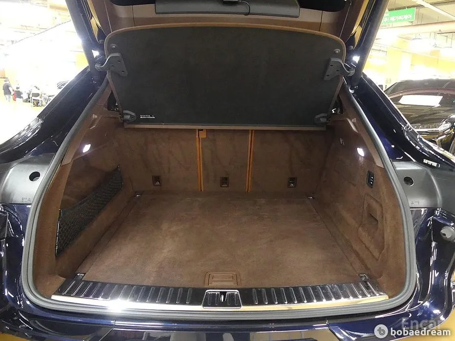 Фото 10 - Porsche Cayenne