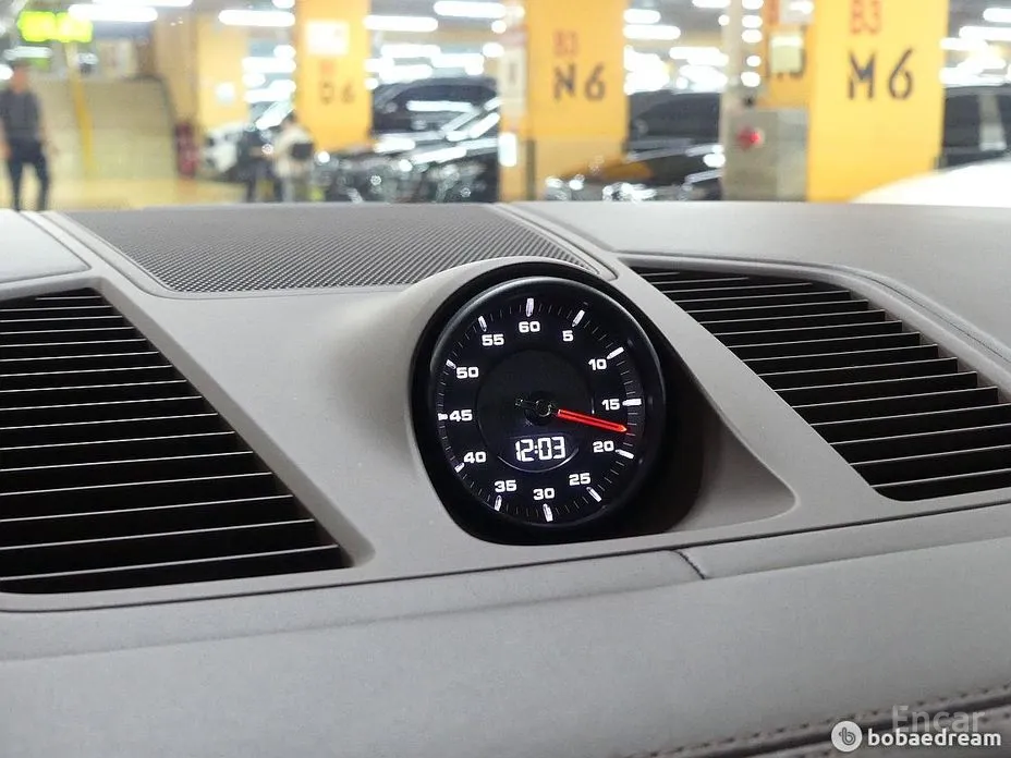 Фото 18 - Porsche Cayenne