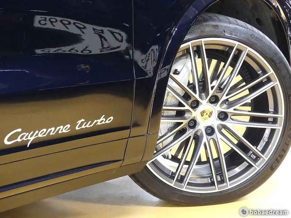 Фото 9 - Porsche Cayenne