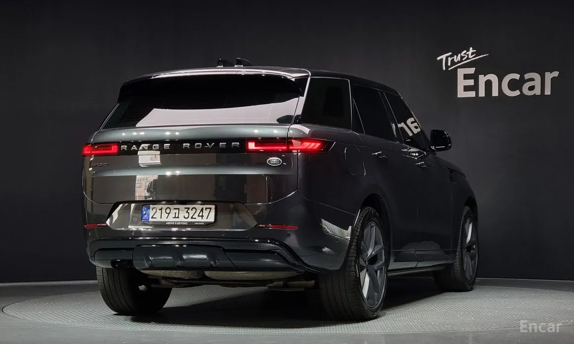 Фото 2 - Land Rover Range Rover Sport