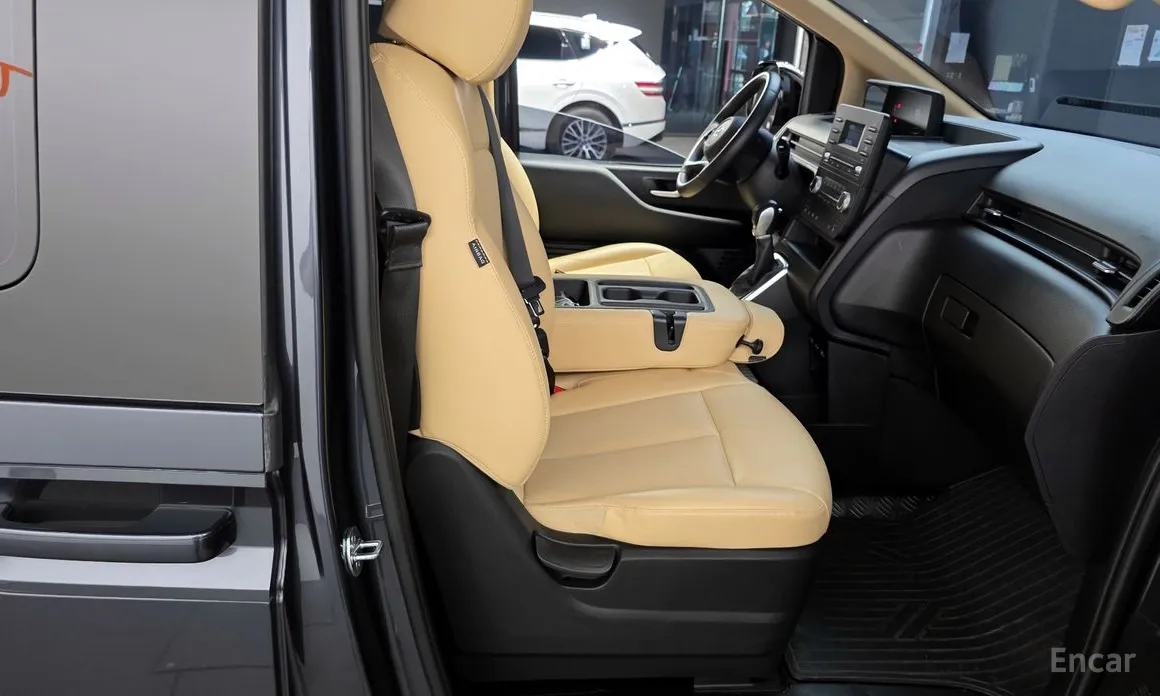 Фото 12 - Hyundai Staria