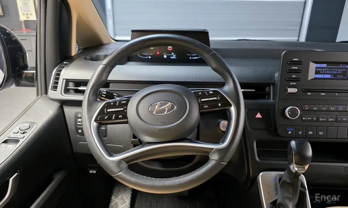 Фото 13 - Hyundai Staria