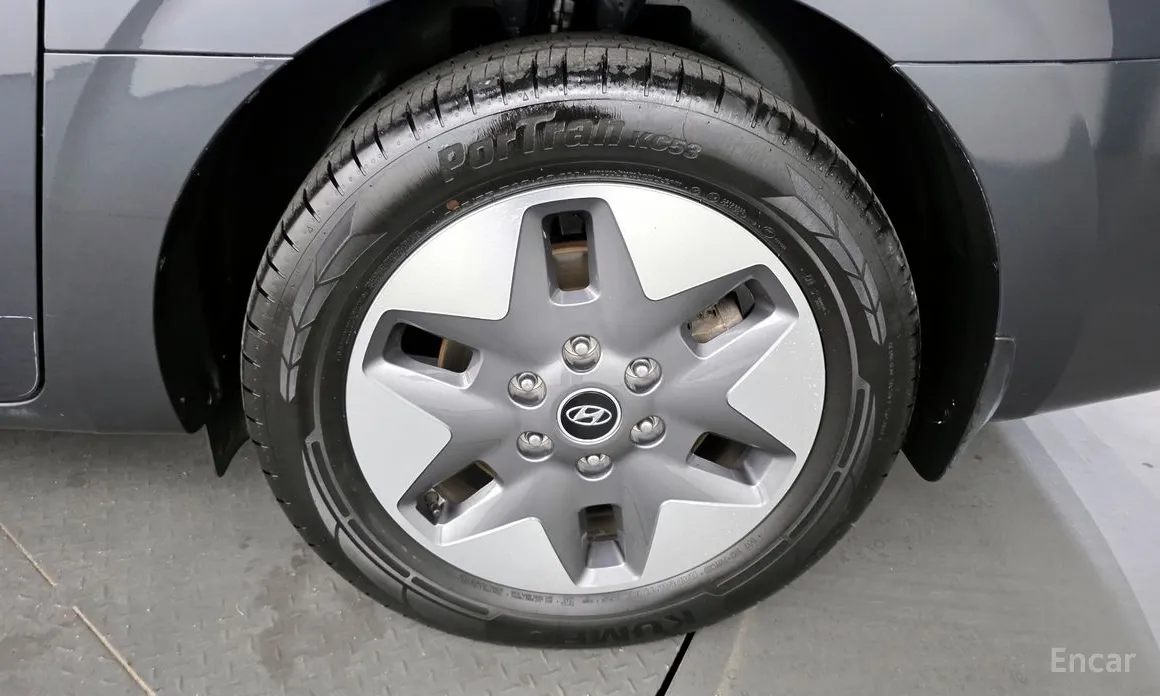 Фото 5 - Hyundai Staria