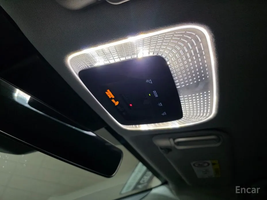 Фото 14 - Toyota Prius