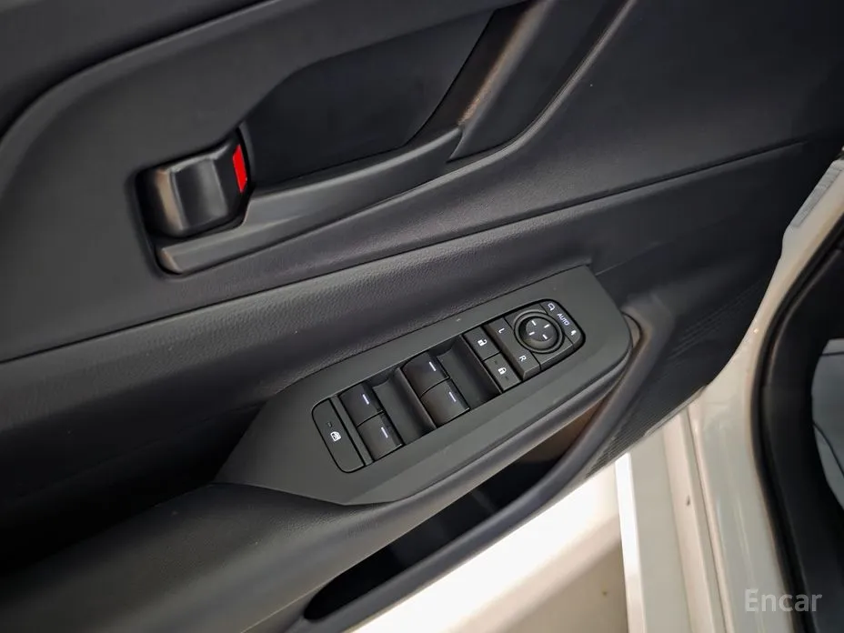 Фото 15 - Toyota Prius