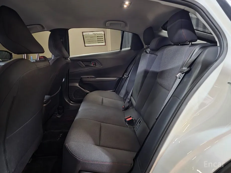 Фото 16 - Toyota Prius