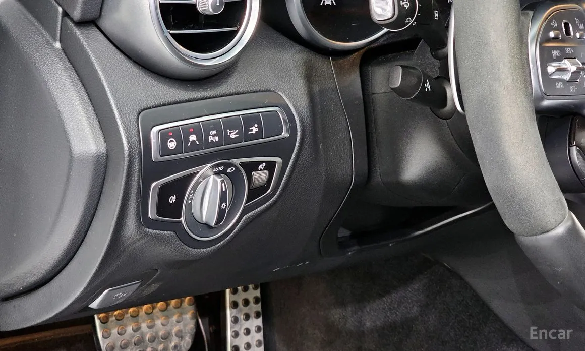 Фото 14 - Mercedes-Benz C-Class