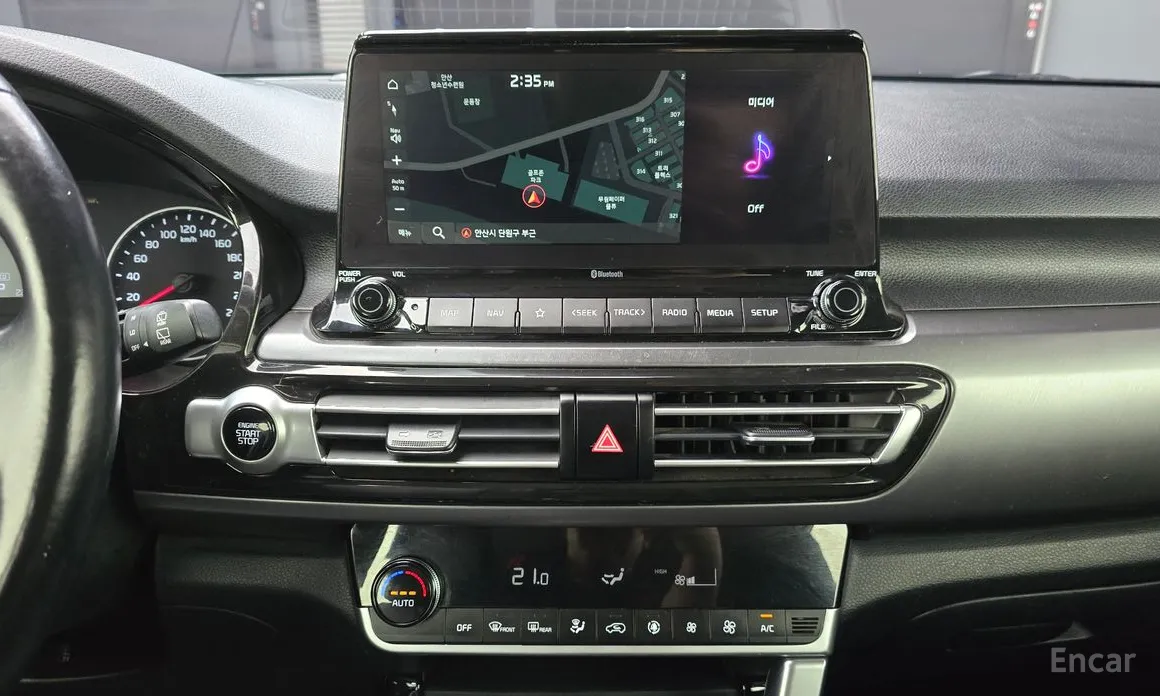 Фото 18 - Kia Seltos