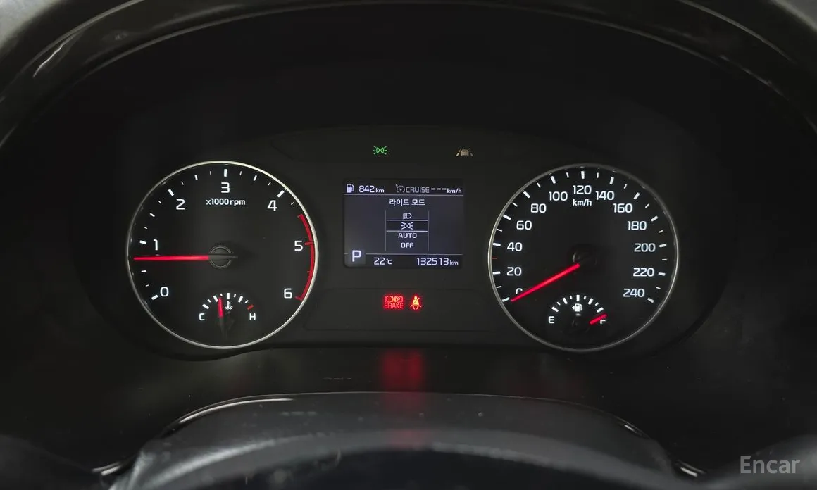 Фото 8 - Kia Seltos