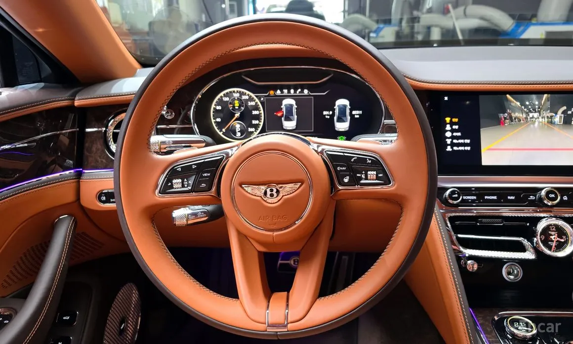 Фото 13 - Bentley Flying Spur