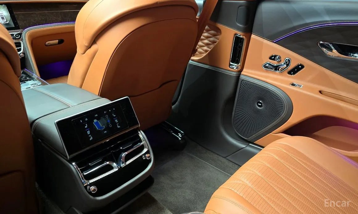 Фото 17 - Bentley Flying Spur